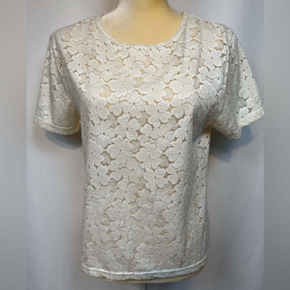 Casual Corner White Flower Pattern Blouse Medium